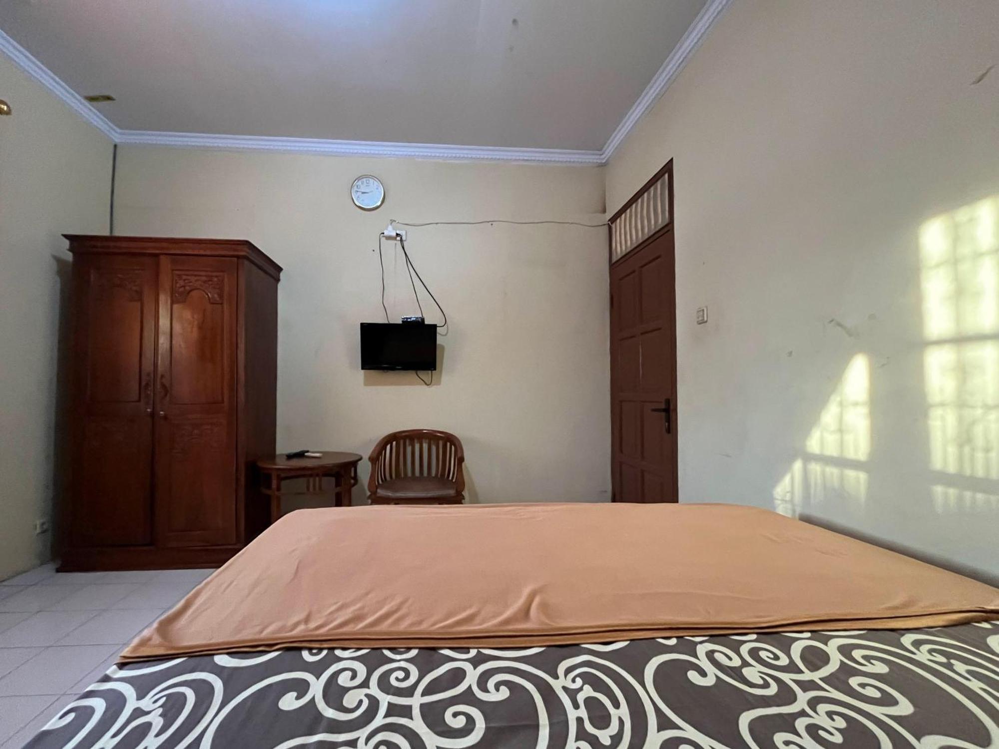Reddoorz At Hotel Madani Syariah Lempuyangan Yogyakarta Kültér fotó